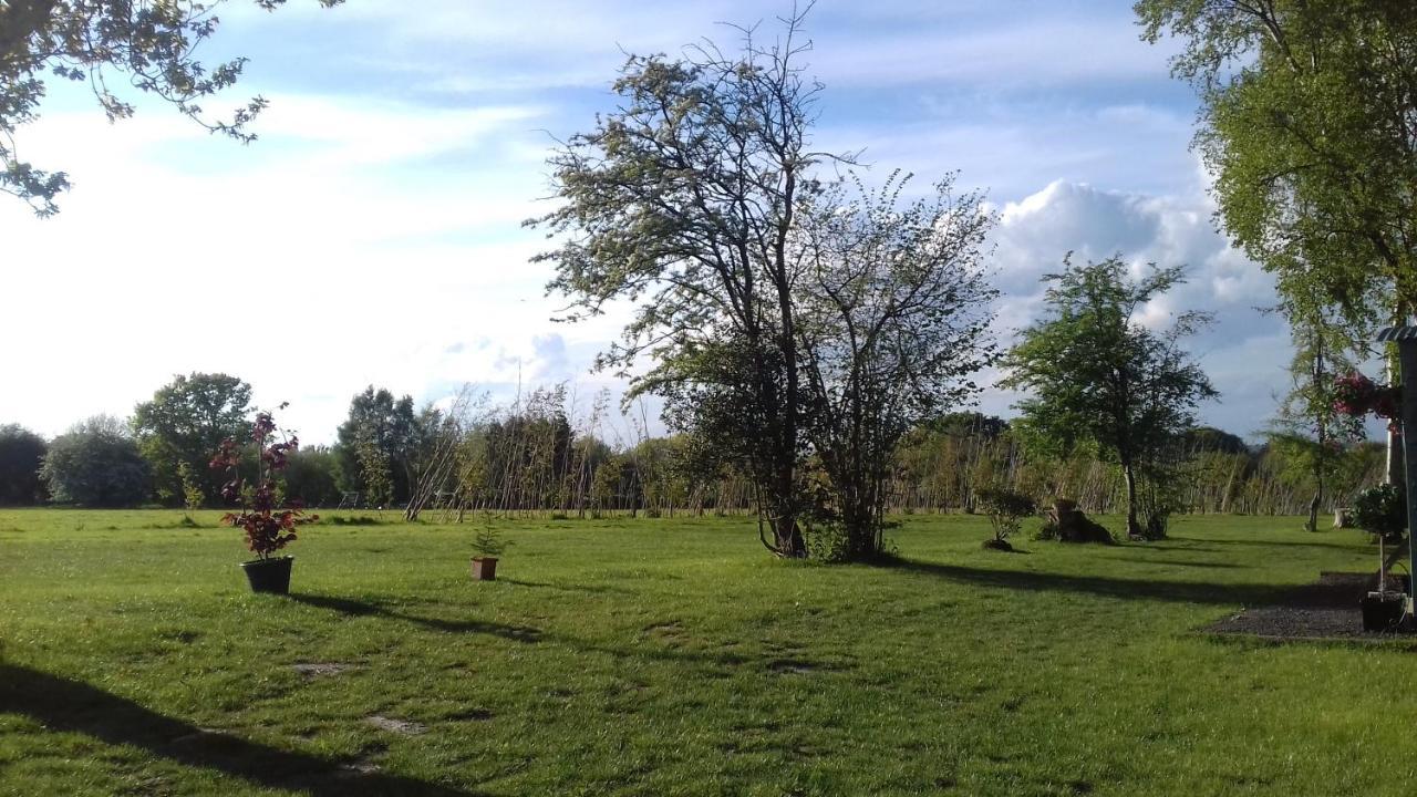 Hopgarden Glamping Luxury Shepherds Huts Wadhurst ภายนอก รูปภาพ